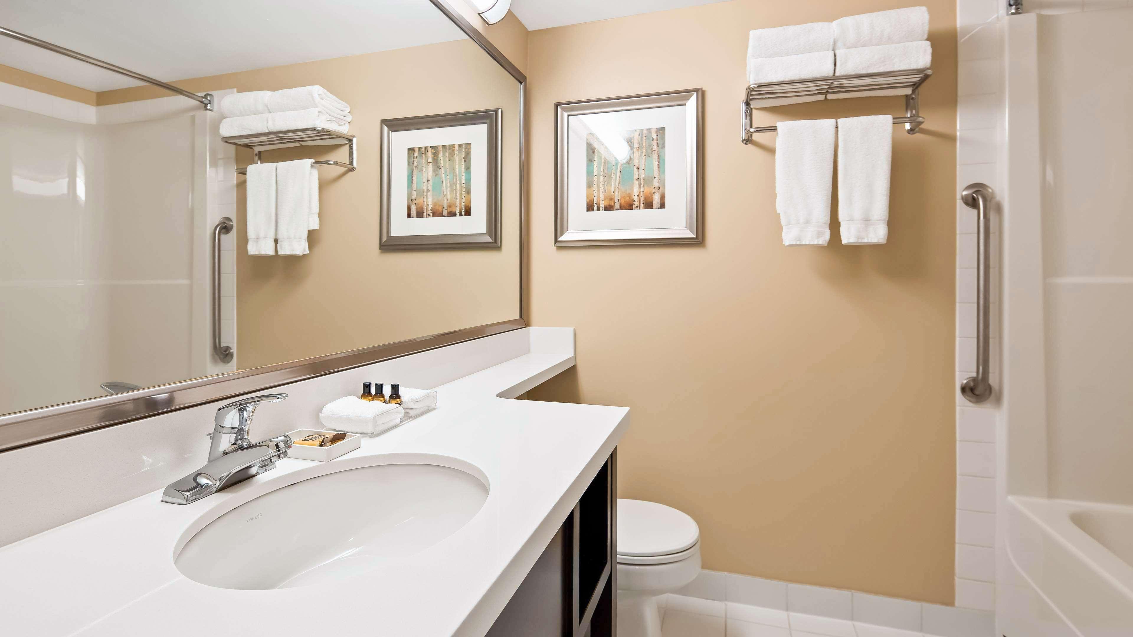 Best Western Plus Winnipeg Airport Hotel Luaran gambar